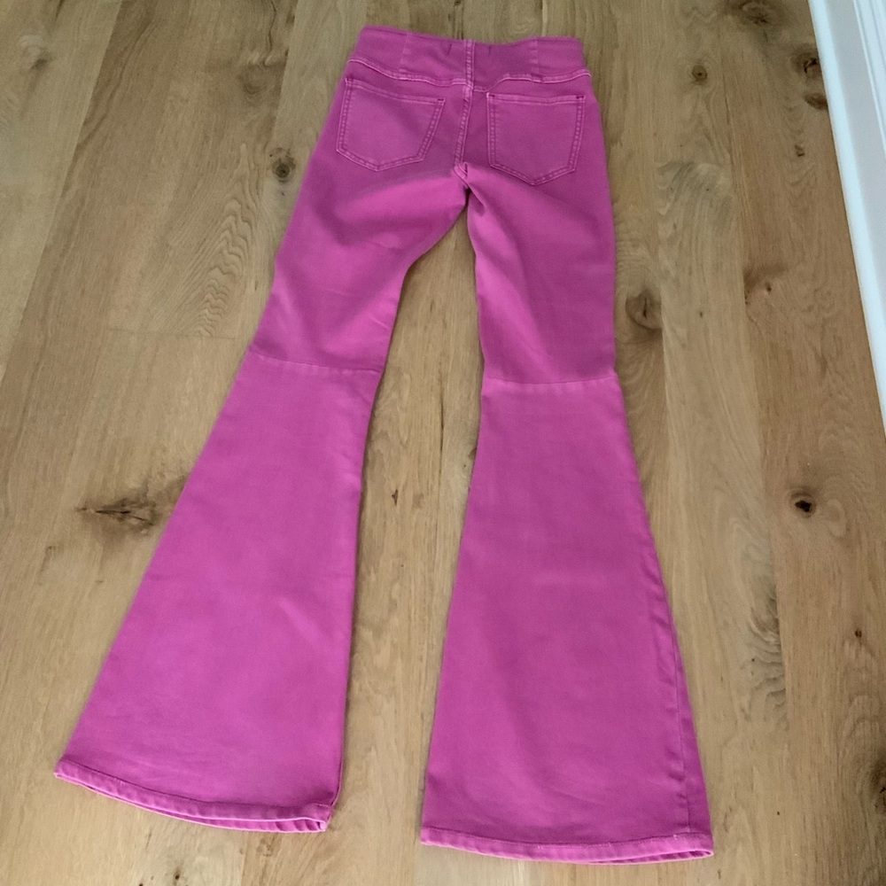 Lowest price ever 🫶FREE PEOPLE Penny Pull-On Flare Jeans - Pink - Picture 7 of 7